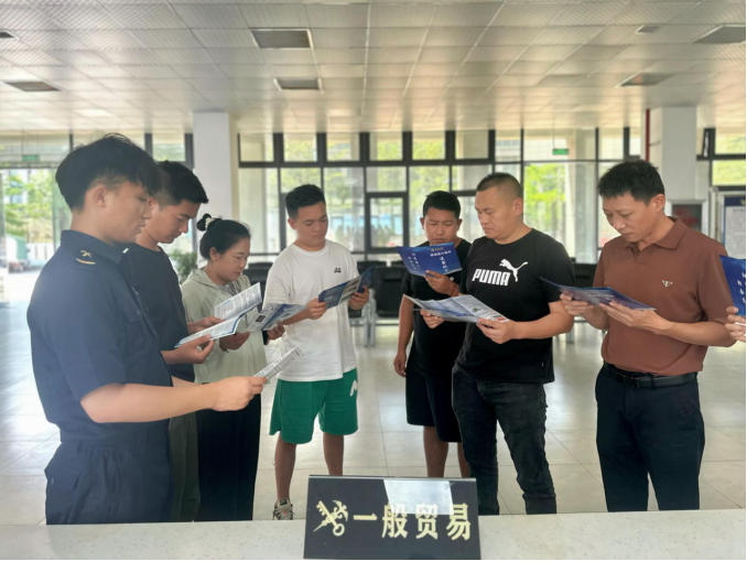 孟定海关守牢食品安全底线，助推云南临沧坚果等农副产品出口增长